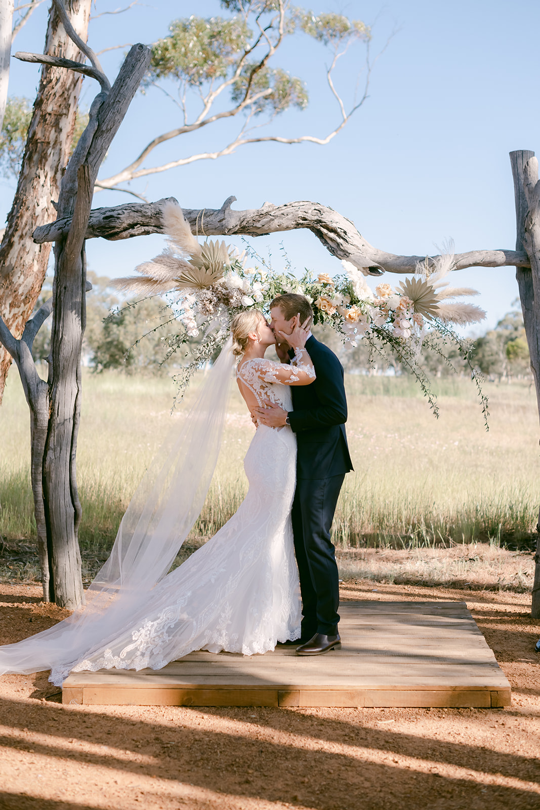 Wedding photos at Barton Park, Western Australia 