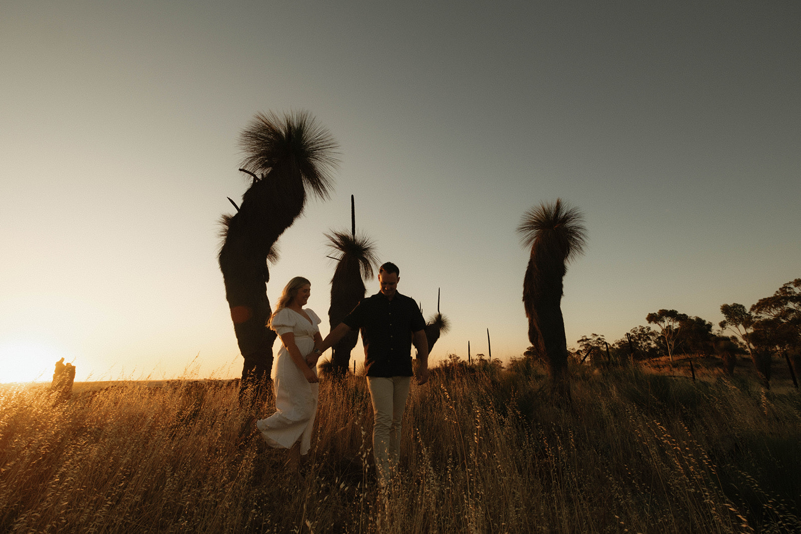 Engagement session photoshoot at Barton Park in the Wheatbelt.